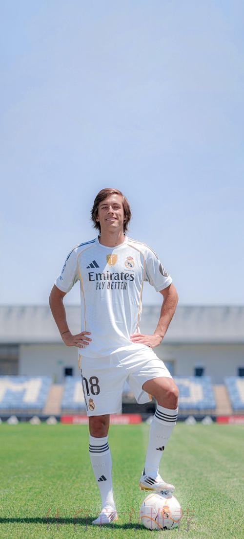 阿斯：皇马仍对A费感兴趣 但皇马不急于推进谈判